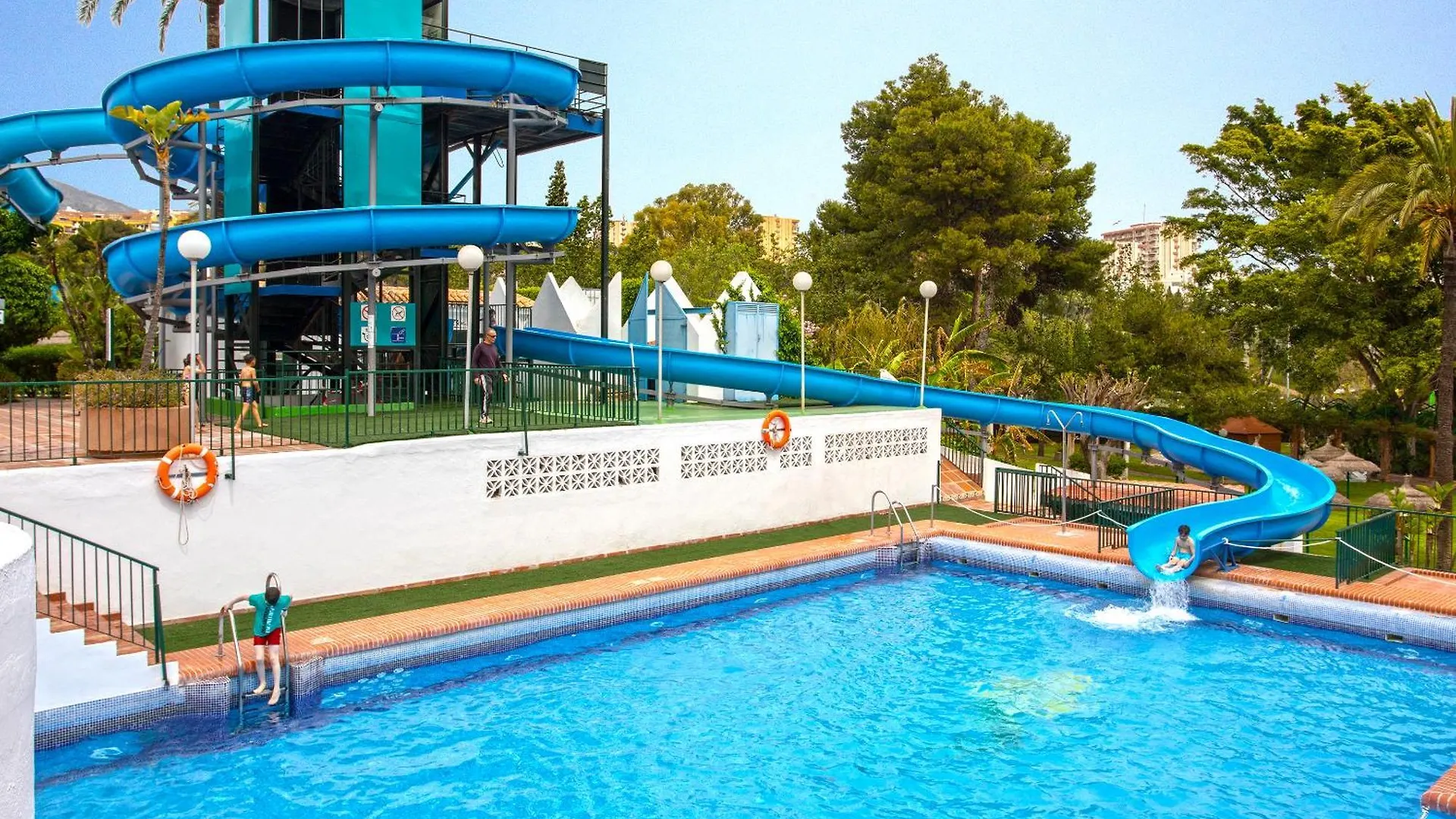Sunstay Benalbeach Loft ベナルマデナ 0*,  スペイン